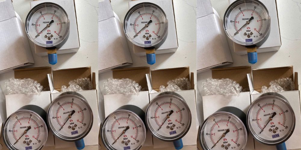 đồng hồ áp suất Italy 0bar 10kpa 100mbar 4