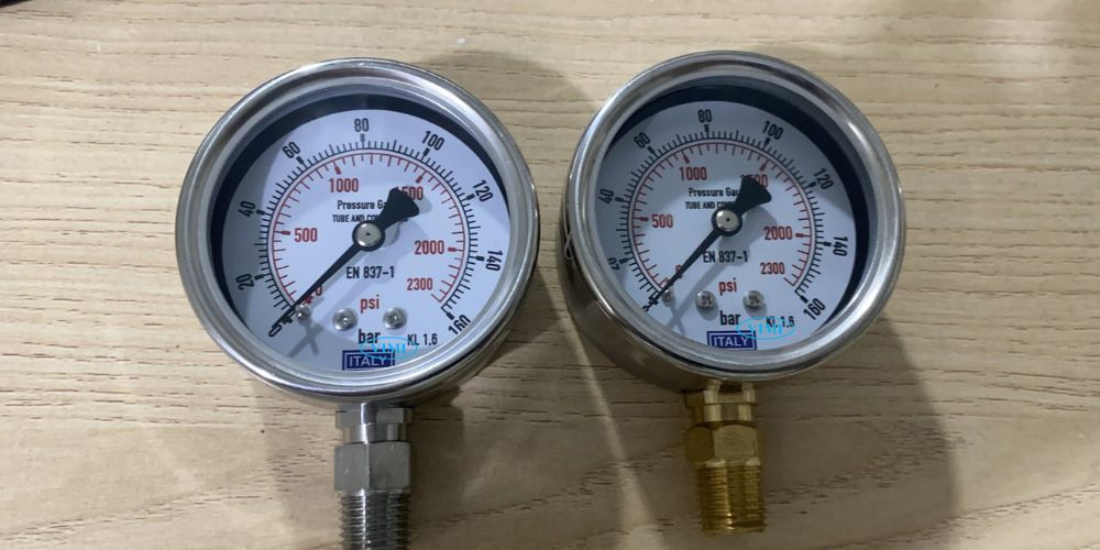 Đồng hồ áp suất Italy 0 ~ 160bar (2300psi) đồng hồ áp suất Italy 0 160bar 2300psi