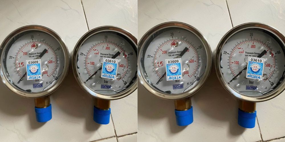 đồng hồ áp suất Italy 0 40bar 600psi 4