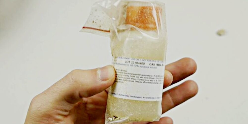 axit mạnh nhất thế giới