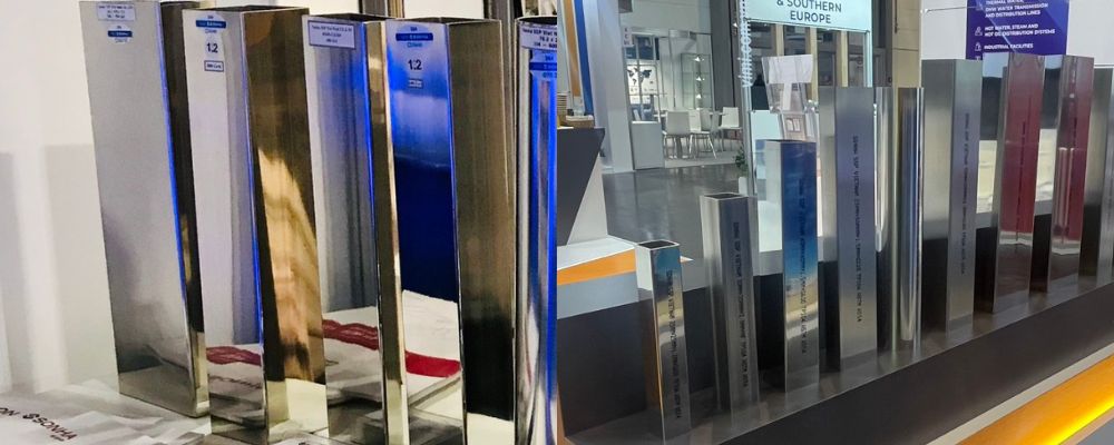 hộp inox trang trí sơn hà là gì