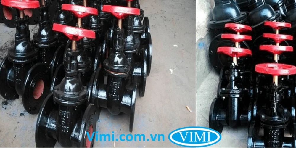 van cổng ty chìm thân thép