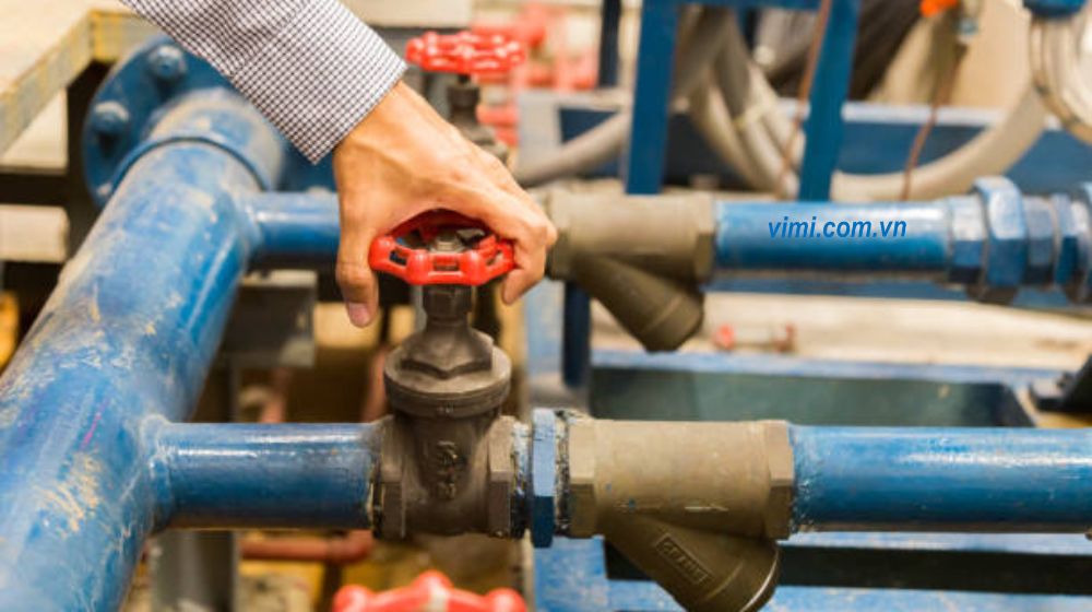 cách khóa van nước đúng kỹ thuật