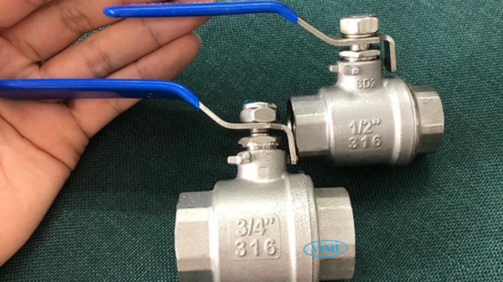 giá khóa nước inox