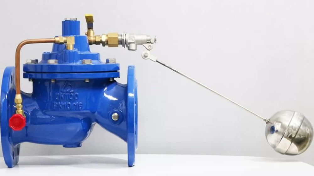 van phao dn100 có thể lắp với ống nhựa dn100 không