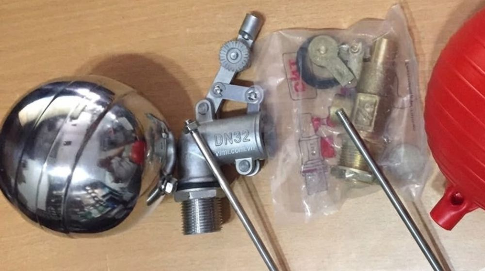 van phao dn32 không làm bằng gang hoặc thép